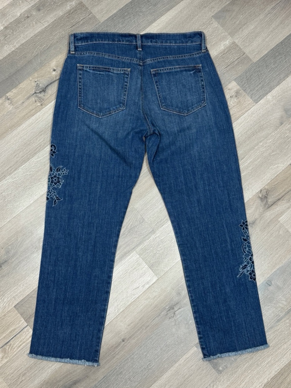 Loft Jeans 4‎ Blue Floral Embroidered Raw Hem Boyfriend Crop Boho Cottagecore - Picture 8 of 14